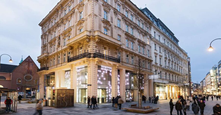 Vienna: Swarovski House Tour with Champagne and Gift - What the Swarovski House Experience Is Really Like