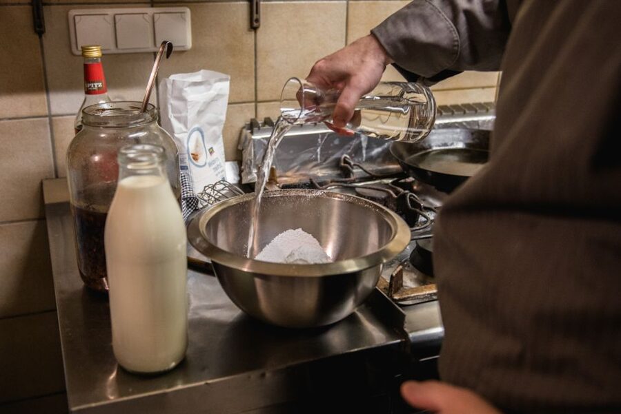 Vienna: Traditional Kaiserschmarrn Cooking Class & Tasting - From cooking demonstration to fresh tasting