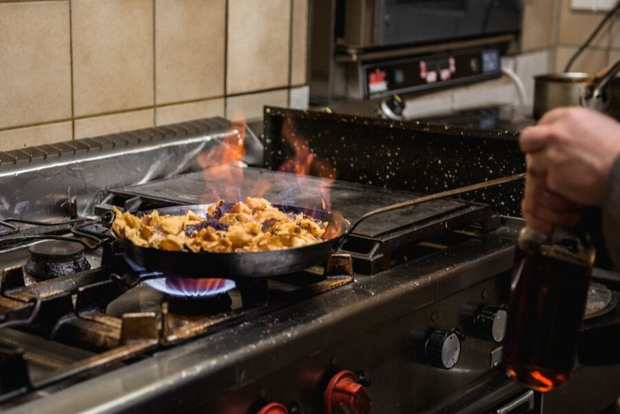 Vienna: Traditional Kaiserschmarrn Cooking Class & Tasting - Who will enjoy this one-hour activity