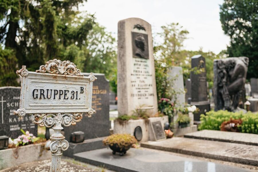Vienna: Vienna Central Cemetery Guided Walking Tour - Key points to know before booking