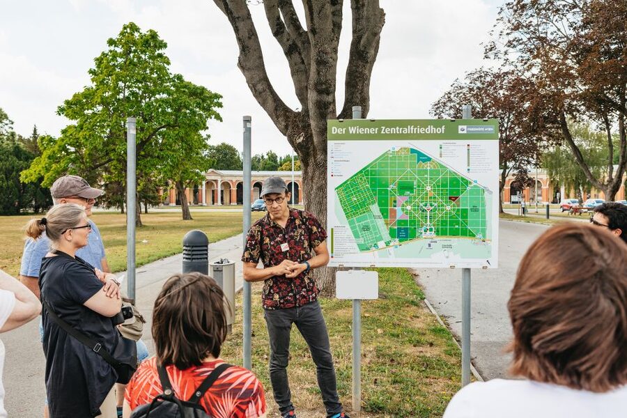 Vienna: Vienna Central Cemetery Guided Walking Tour - How to get the most from the walk