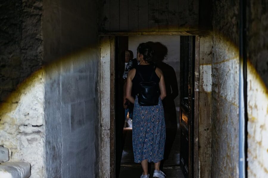 Vienna: Viennese Underworld Guided Walking Tour - Why the guide makes a difference